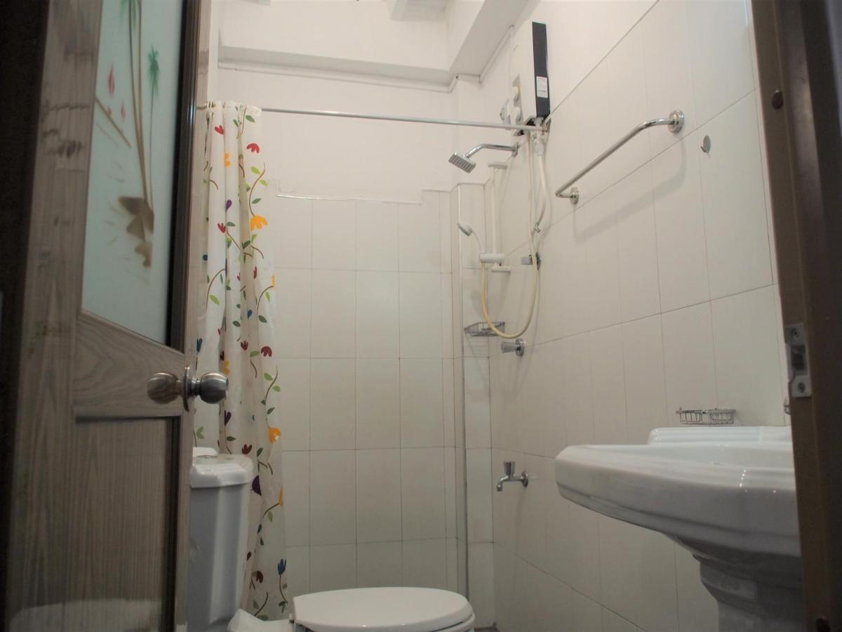 Nisha Homestay Inn Peradeniya Bagian luar foto